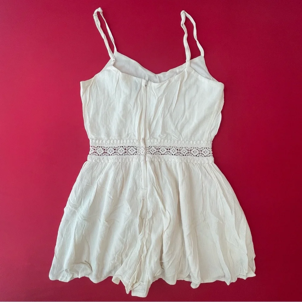 Light Cream Romper US2 - Picture 3 of 3